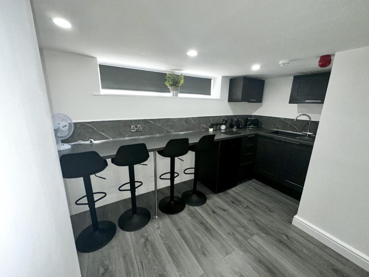 New Osborne Luxury Hottub And Jacuzzi Suites แบล็คพูล ภายนอก รูปภาพ