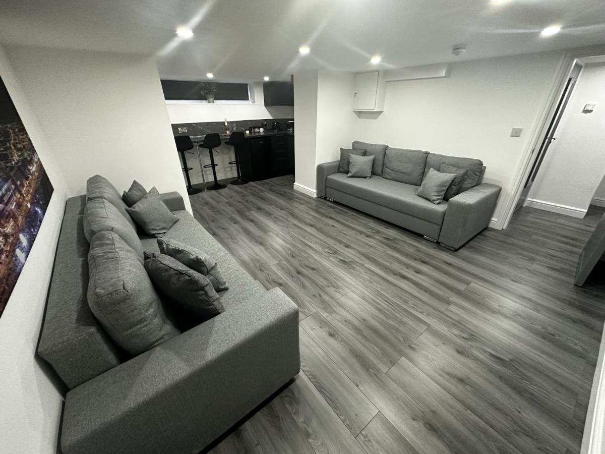 New Osborne Luxury Hottub And Jacuzzi Suites แบล็คพูล ห้อง รูปภาพ